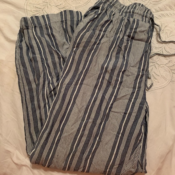 American Eagle Pants - Picture 1 of 4